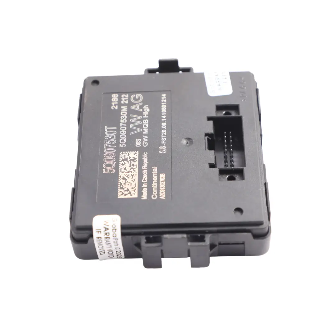 Gateway Control Module Unit ECU to VW Volkswagen Golf SV Mk7 Audi A3 8V with Part number 5Q0907530T VW Volkswagen Golf SV Mk7 Audi A3 8V Gateway Control Module Unit ECU - SKU 5Q0907530T - Part number 5Q0907530T