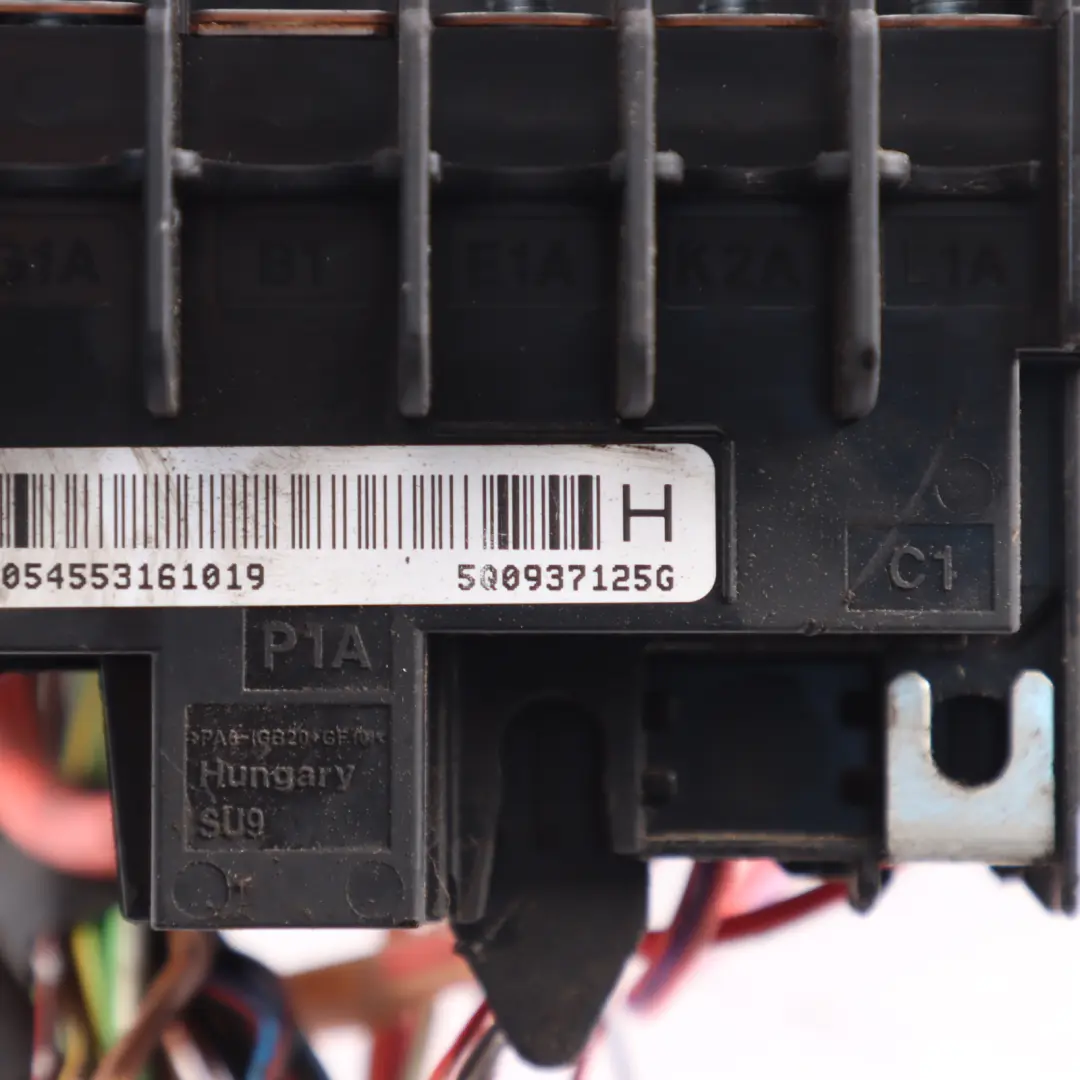 Seat Ateca Fuse Relay Box Engine Bay Supply Unit - SKU 5Q0937125G - Part number 5Q0937125G