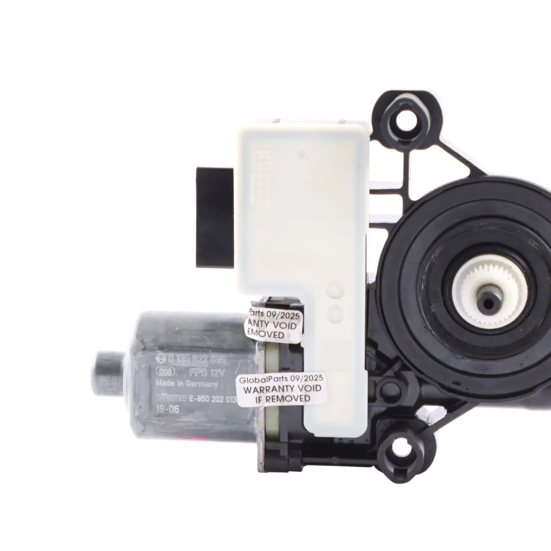 Silnik Podnośnika Szyby Drzwi Lewy Tył Tylny do Volkswagen Golf SV o numerze 5Q0959407 Volkswagen Golf SV Silnik Podnośnika Szyby Drzwi Lewy Tył Tylny - SKU 5Q0959407 - Numer Części 5Q0959407