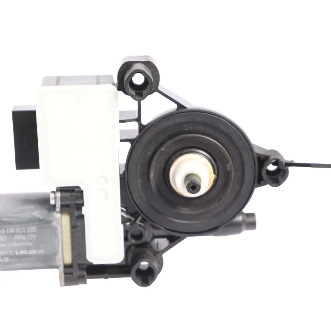 5F III Rear Door Window Regulator Motor Lifter Left N/S to Seat Leon with Part number 5Q0959811E Seat Leon 5F III Rear Door Window Regulator Motor Lifter Left N/S - SKU 5Q0959811E - Part number 5Q0959811E