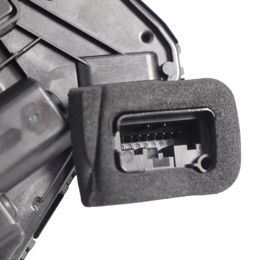 Seat Ateca VW Golf Mk8 Siłownik Zamek Drzwi Lewy Tył Tylny - SKU 5TA839015K - Numer Części 5TA839015K