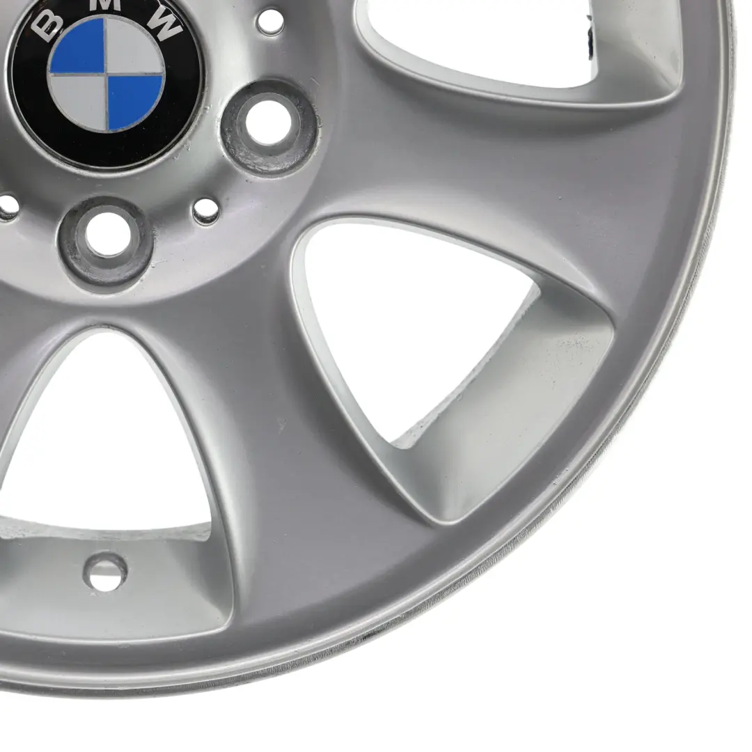 Cerchio ruota in lega 16" Spider Spoke 151 7J per BMW E81 E82 E87 E88 con numero di parte 6769402 BMW E81 E82 E87 E88 Cerchio ruota in lega 16" Spider Spoke 151 7J - SKU 6769402 - Numero di parte 6769402