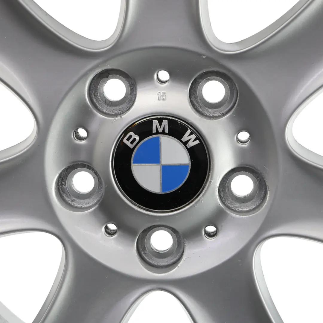 BMW E81 E82 E87 E88 Llanta de aleación 16" Spider Spoke 151 7J - SKU 6769402 - Número de pieza 6769402