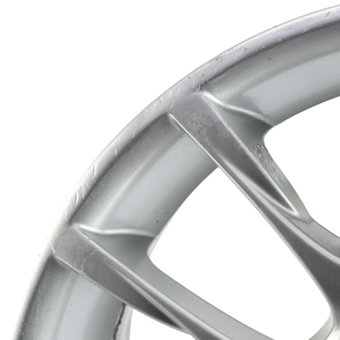 Silberne Leichtmetallfelge BMW E90 E91 E92 E93 vorne 216 18" 8J ET34 für mit Teilenummer 6770464 Silberne Leichtmetallfelge BMW E90 E91 E92 E93 vorne 216 18" 8J ET34 - SKU 6770464-2 - Teilenummer 6770464