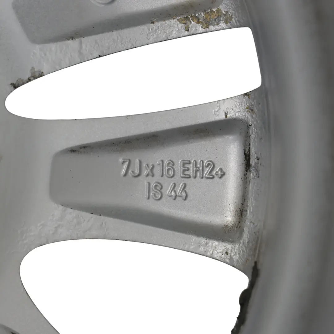 Jante en Alliage Leger 16" 7J ET:44 V-spoke 229 pour BMW E81 E82 E87 E88 à propos du numéro de pièce 6774684 BMW E81 E82 E87 E88 Jante en Alliage Leger 16" 7J ET:44 V-spoke 229 - SKU 6774684-3 - Numéro de pièce 6774684