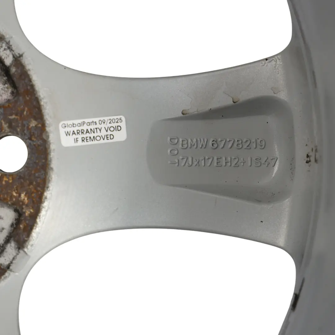BMW E81 E82 E87 E88 llanta de aleación plata 17" Star Spoke 256 ET:47 7J - SKU 6778219-7 - Número de pieza 6778219