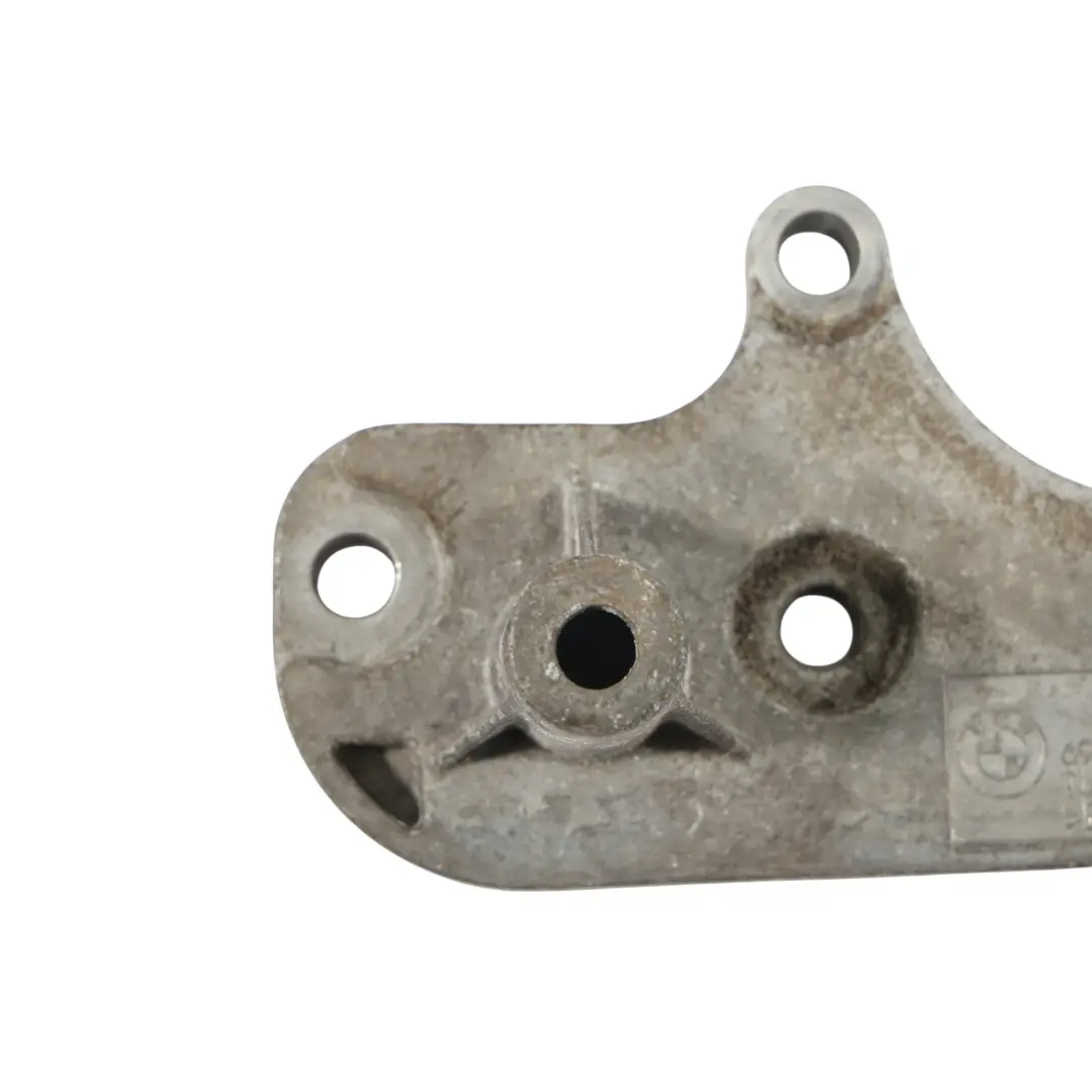 BMW E90 E91 E92 LCI Servolenkungs Pumpen Halterung 7810898 - SKU 6788838-5 - Teilenummer 6788838