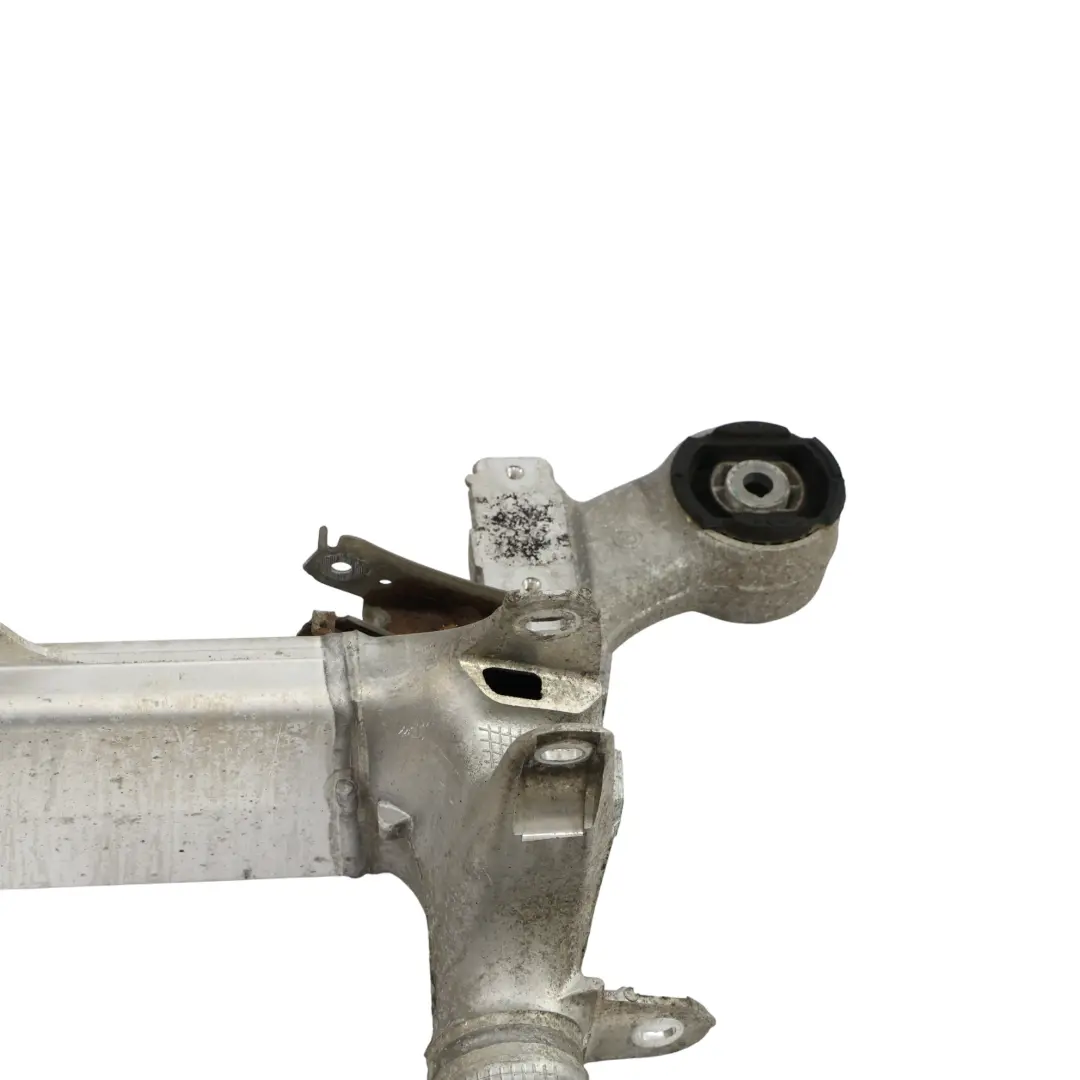 Supporto Assale Posteriore Sottotelaio Sospensione Culla per BMW F10 F11 con numero di parte 6798545 BMW F10 F11 Supporto Assale Posteriore Sottotelaio Sospensione Culla - SKU 6798545 - Numero di parte 6798545