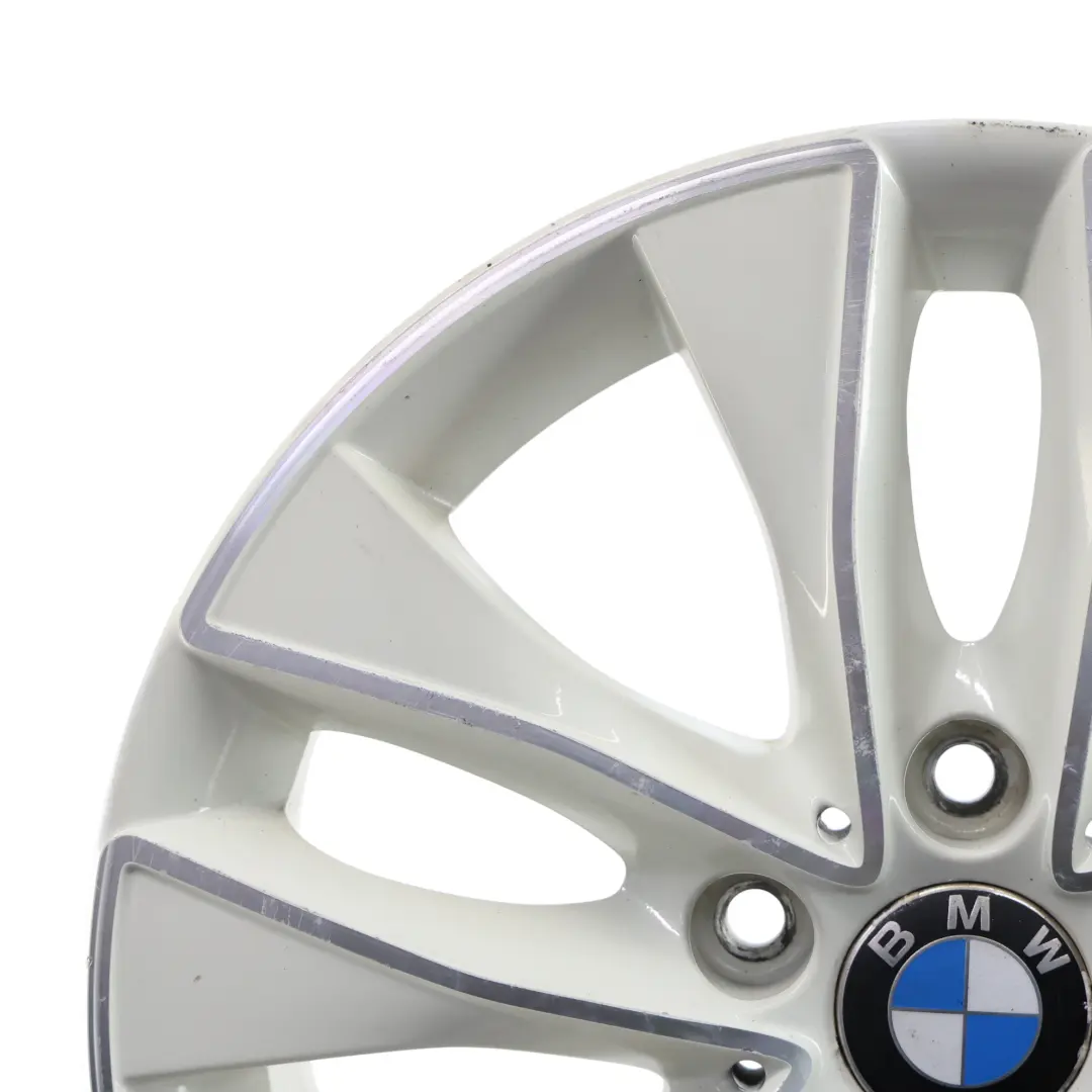 Cerchio In Lega Argento 17" 7.5J ET:43 Styling 412 per BMW F20 F21 F22 con numero di parte 6850152 BMW F20 F21 F22 Cerchio In Lega Argento 17" 7.5J ET:43 Styling 412 - SKU 6850152-2 - Numero di parte 6850152