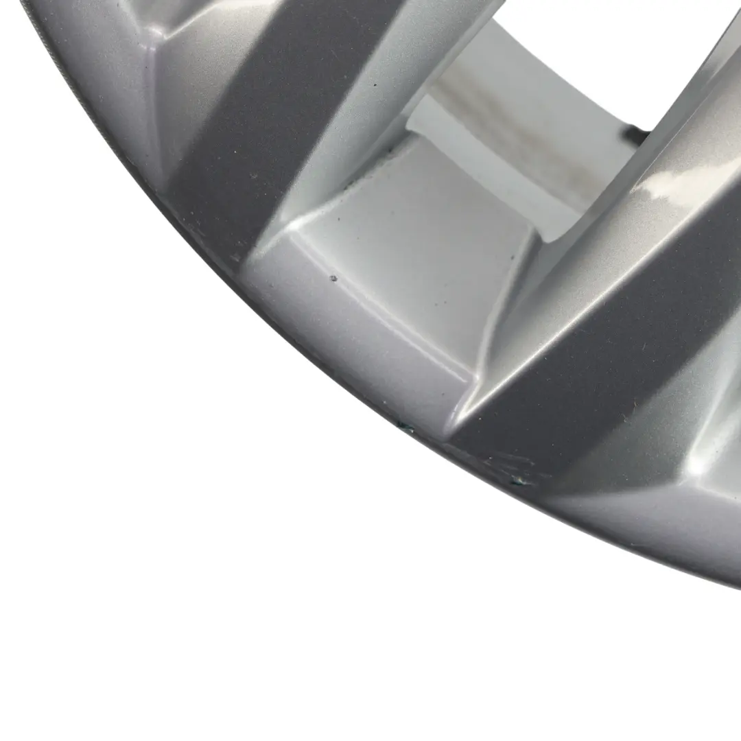 Argento Cerchio In Lega 18" 8J ET:30 Styling 609 per BMW F10 F11 LCI con numero di parte 6862892 BMW F10 F11 LCI Argento Cerchio In Lega 18" 8J ET:30 Styling 609 - SKU 6862892-1 - Numero di parte 6862892