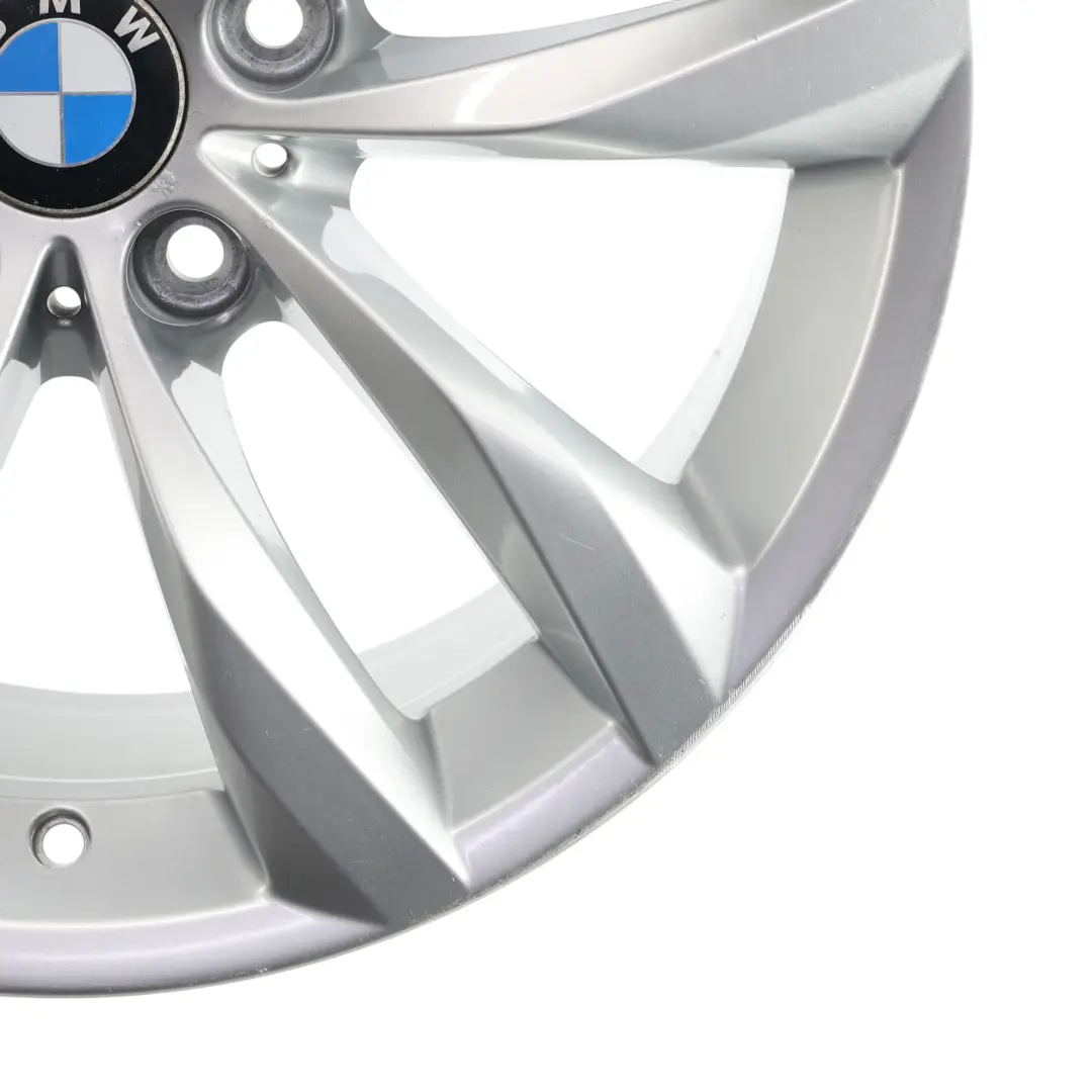 Hinterrad Felge Silber 18" 9J ET:44 Styling 609 für BMW F10 F11 LCI mit Teilenummer 6868498 BMW F10 F11 LCI Hinterrad Felge Silber 18" 9J ET:44 Styling 609 - SKU 6868498-1 - Teilenummer 6868498