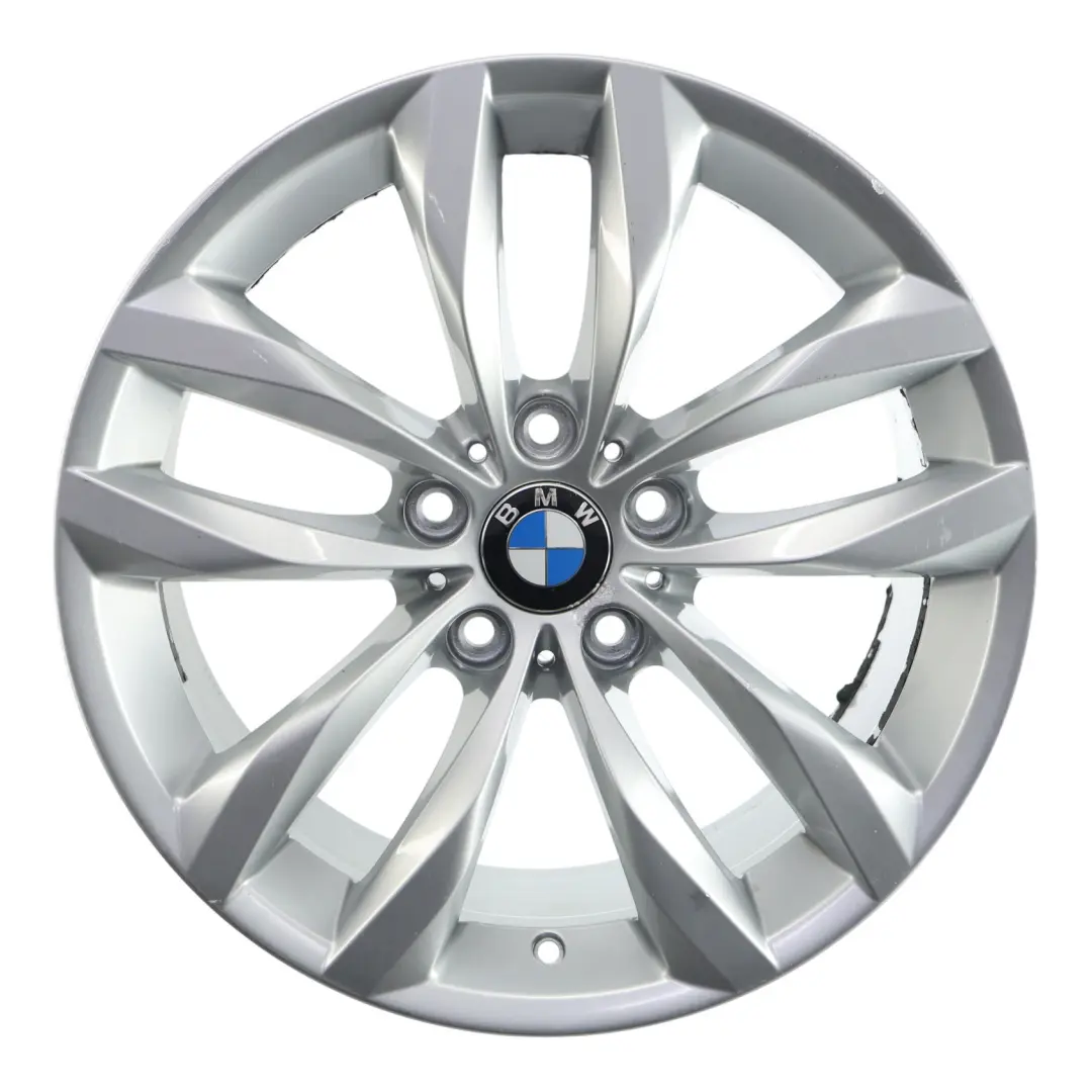 Cerchio Posteriore Lega Argento 18" 9J ET:44 Styling 609 per BMW F10 F11 LCI con numero di parte 6868498 BMW F10 F11 LCI Cerchio Posteriore Lega Argento 18" 9J ET:44 Styling 609 - SKU 6868498-2 - Numero di parte 6868498