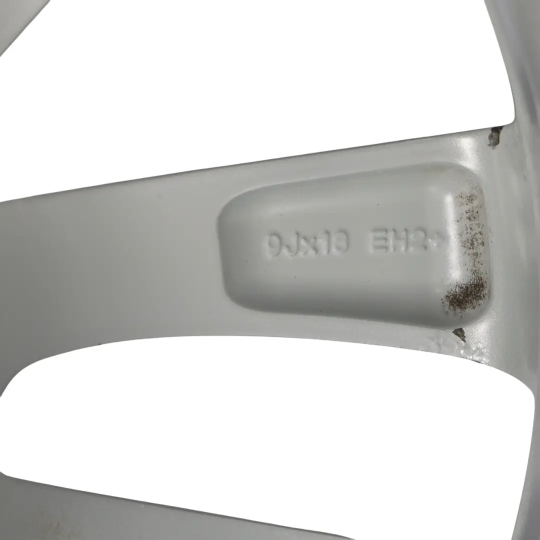 Jante Arrière Alliage Argenté 18" 9J ET:44 Style 609 pour BMW F10 F11 LCI à propos du numéro de pièce 6868498 BMW F10 F11 LCI Jante Arrière Alliage Argenté 18" 9J ET:44 Style 609 - SKU 6868498-2 - Numéro de pièce 6868498