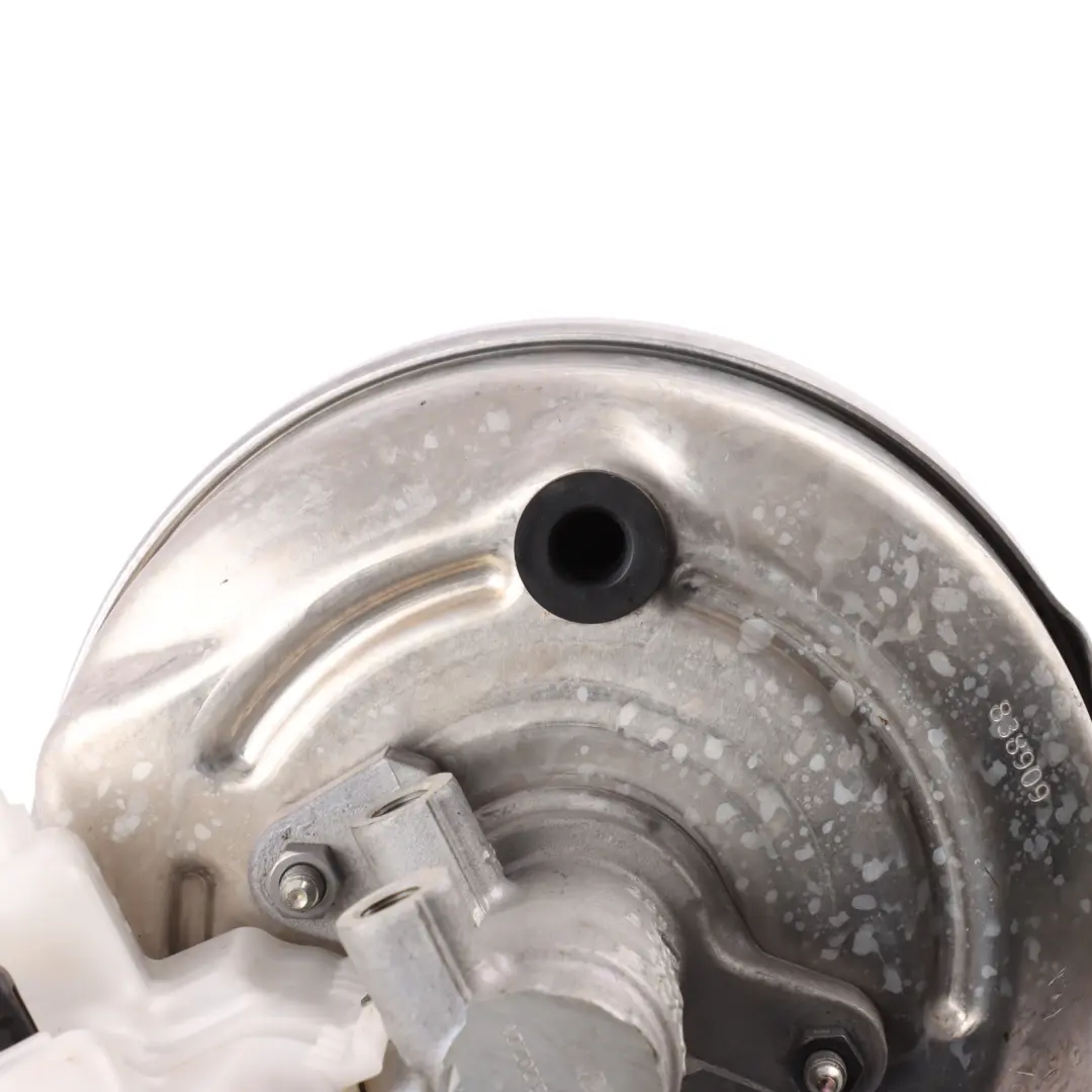 Brake Servo Master Cylinder Tank Reservoir Booster to BMW G20 with Part number 6879422 BMW G20 Brake Servo Master Cylinder Tank Reservoir Booster - SKU 6879422 - Part number 6879422