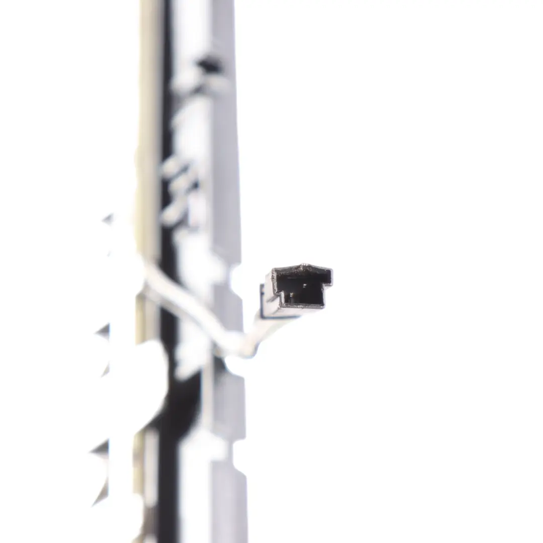 Brake Third Stop Upper Lamp Light to BMW E64 Cabrio Convertible Rear with Part number 6911909 BMW E64 Cabrio Convertible Rear Brake Third Stop Upper Lamp Light - SKU 6911909-1 - Part number 6911909