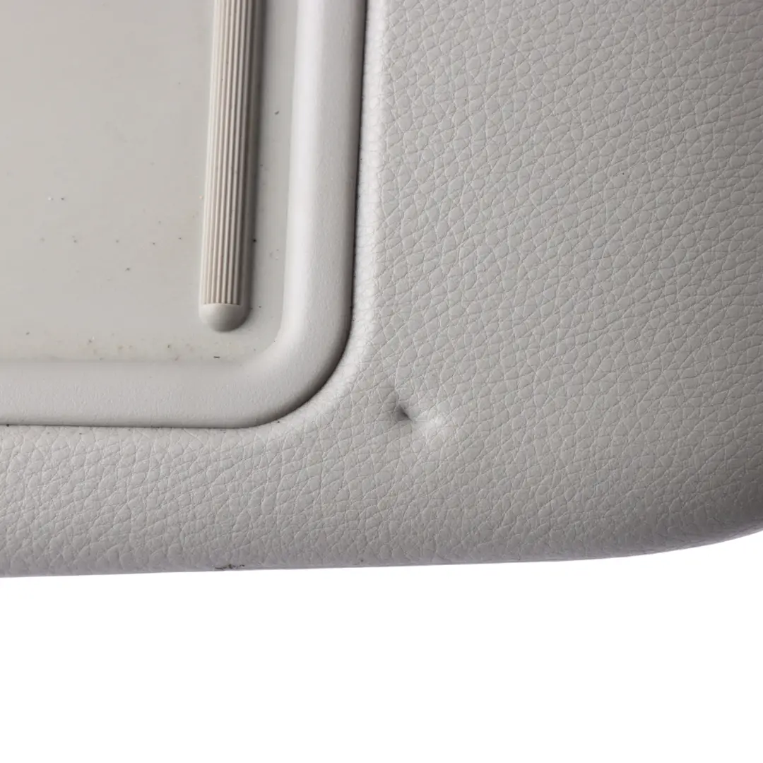 Osłona Przeciwsłoneczna z Lusterkiem Prawa Skóra do BMW E92 LCI o numerze 6957338 BMW E92 LCI Osłona Przeciwsłoneczna z Lusterkiem Prawa Skóra - SKU 6957338-1 - Numer Części 6957338