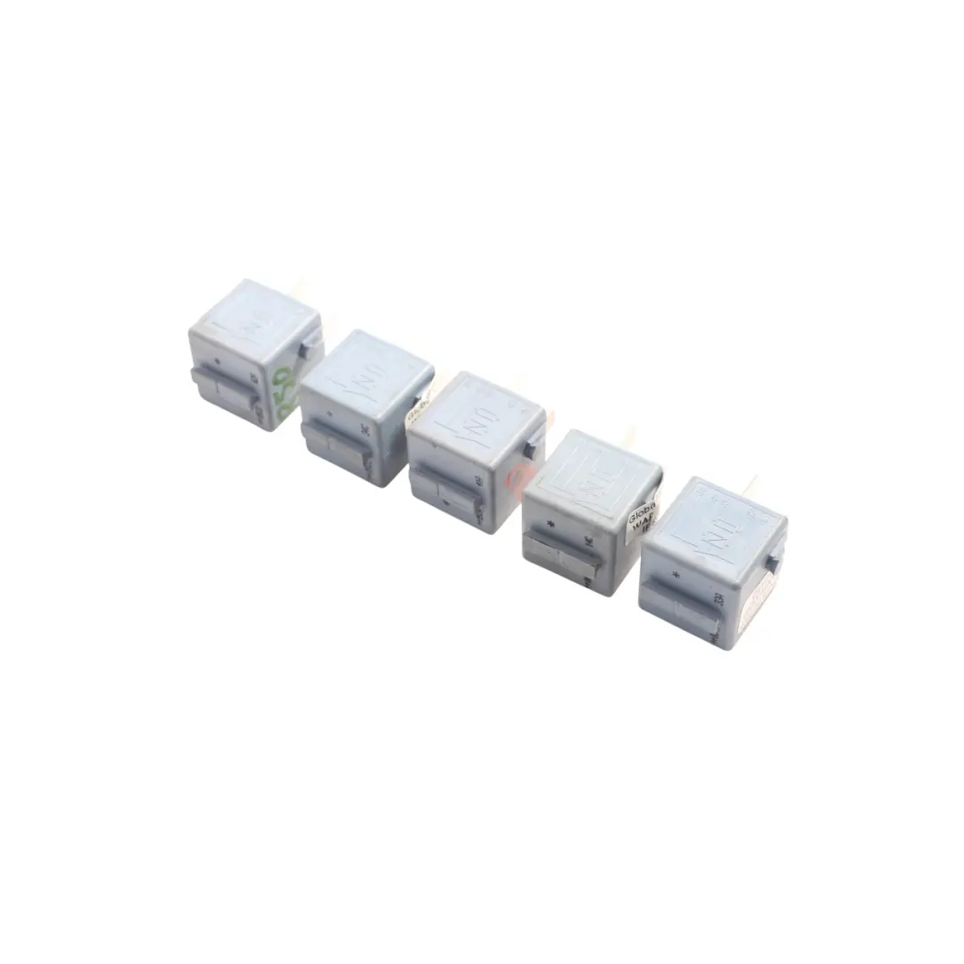 No Contact Taubenblau Blue Set 5X to Mini Cooper R50 R53 R56 R57 R60 Relay with Part number 6977982 Mini Cooper R50 R53 R56 R57 R60 Relay No Contact Taubenblau Blue Set 5X - SKU 6977982-4 - Part number 6977982