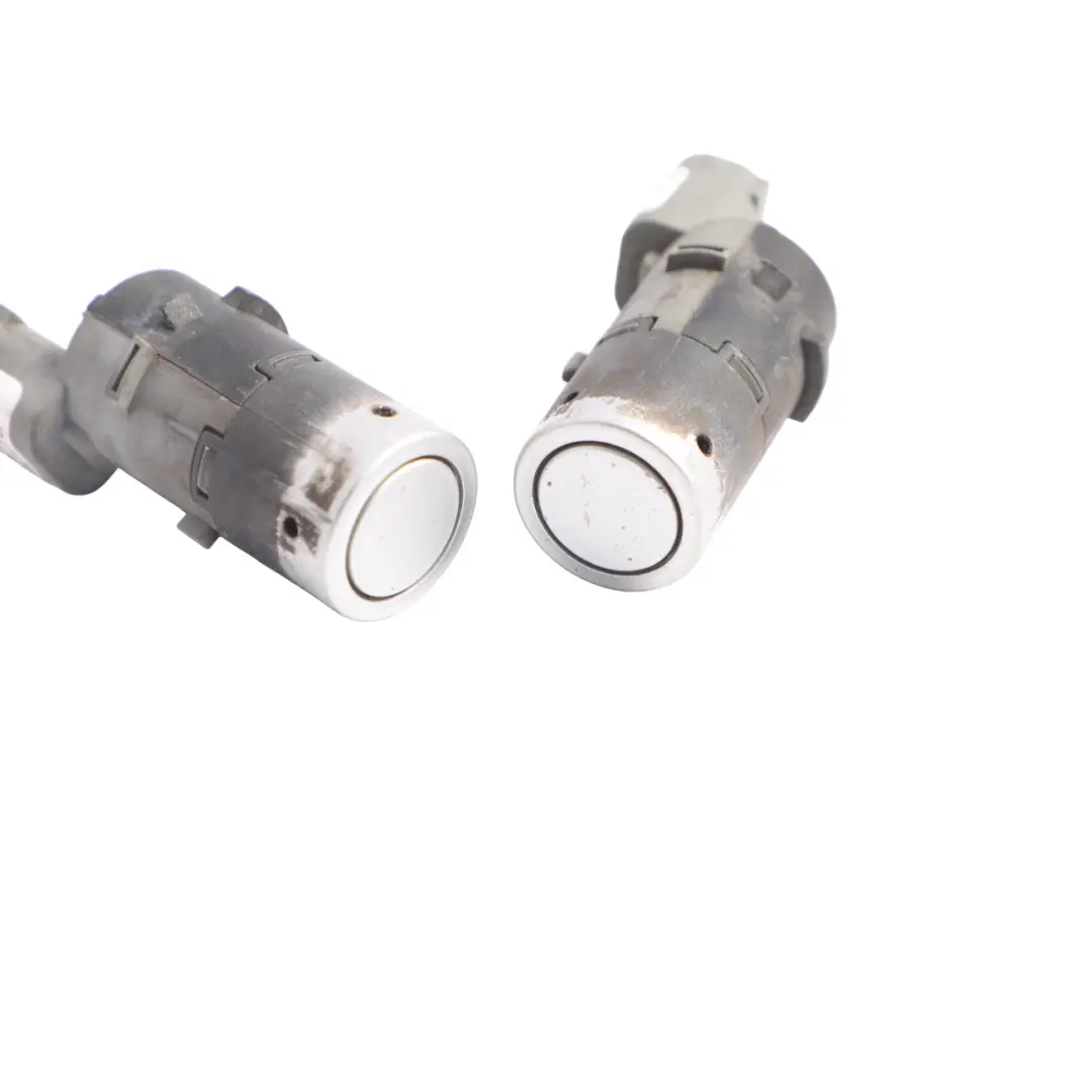 Sensore Parcheggio PDC Anteriore SET X2 Titansilber-354 per BMW X3 E60 E83 con numero di parte 6989082 BMW X3 E60 E83 Sensore Parcheggio PDC Anteriore SET X2 Titansilber-354 - SKU 6989082-TS1 - Numero di parte 6989082