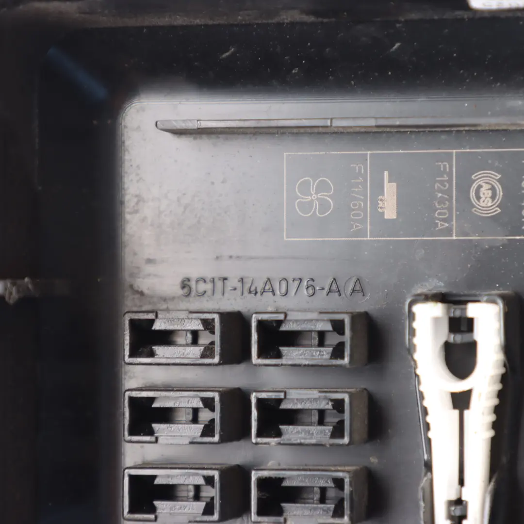 Fuse Box Power Distribution Housing Lid Cover 6C1T-14A076-AA to Ford Transit Mk7 with Part number 1693500 Ford Transit Mk7 Fuse Box Power Distribution Housing Lid Cover 6C1T-14A076-AA - SKU 1693500 - Part number 1693500