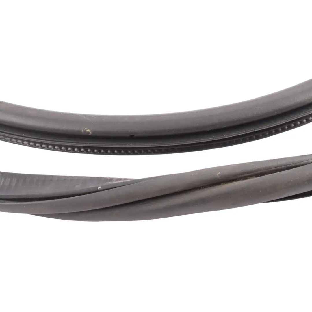 Seat Ibiza Mk5 Front Door Edge Rubber Seal Gasket Right O/S - SKU 6F0867366E - Part number 6F0867366E