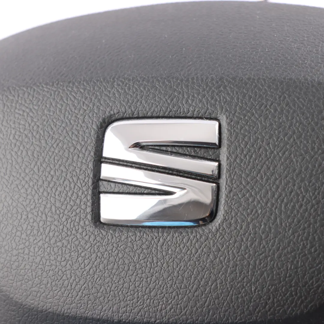 Mk3 Steering Wheel Driver's Side Air Module Unit to Seat Leon with Part number 6F0880201J Seat Leon Mk3 Steering Wheel Driver's Side Air Module Unit - SKU 6F0880201J - Part number 6F0880201J