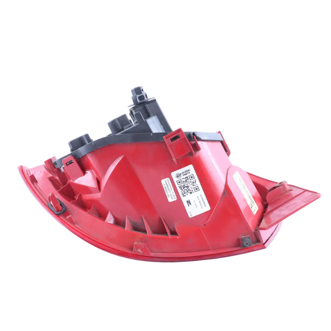 6J 3D Boot Tailgate Light LED Rear Right O/S Lamp Light to Seat Ibiza with Part number 6J3945096G Seat Ibiza 6J 3D Boot Tailgate Light LED Rear Right O/S Lamp Light - SKU RHD-6J3945096G - Part number 6J3945096G