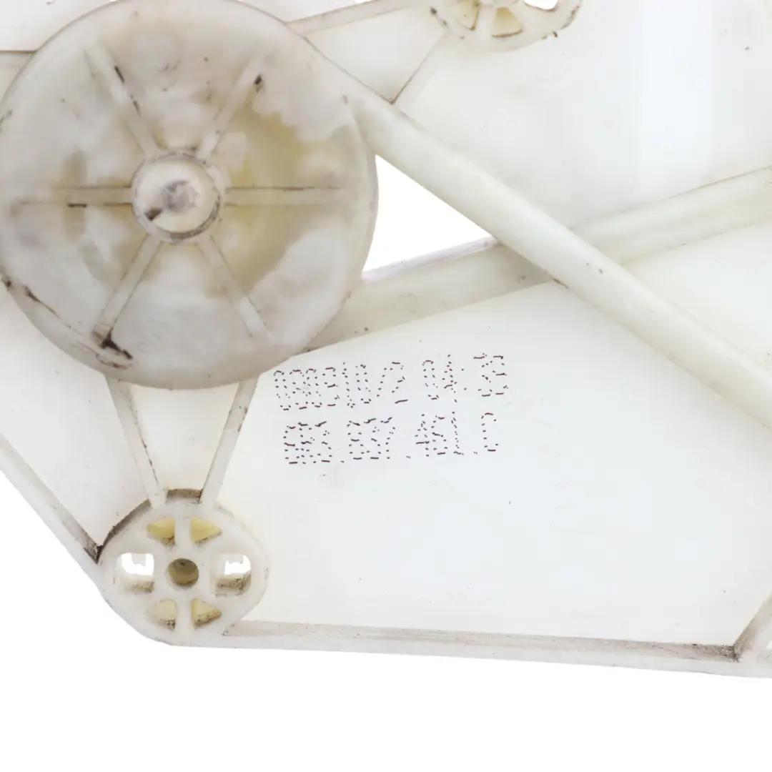 Tür Fensterheber Regulator Mechanismus Links für VW Polo 6R 3 mit Teilenummer 6R3837461C VW Polo 6R 3 Tür Fensterheber Regulator Mechanismus Links - SKU 6R3837461C - Teilenummer 6R3837461C