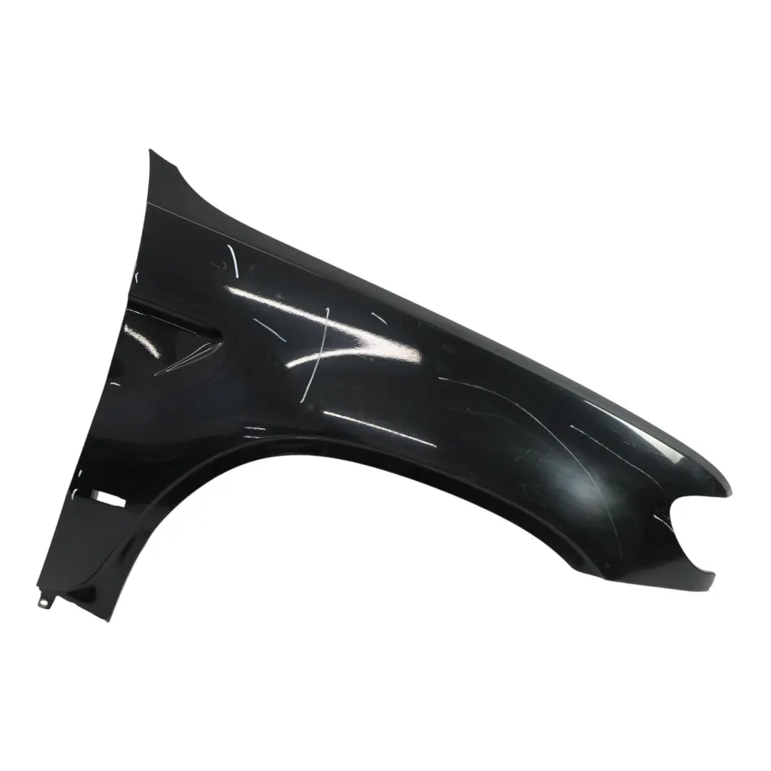 Panel Lateral Ala Guardabarros Delantero Derecho Black Sapphire - 475 para BMW X5 E53 con número de pieza 7000386 BMW X5 E53 Panel Lateral Ala Guardabarros Delantero Derecho Black Sapphire - 475 - SKU 7000386-BS - Número de pieza 7000386