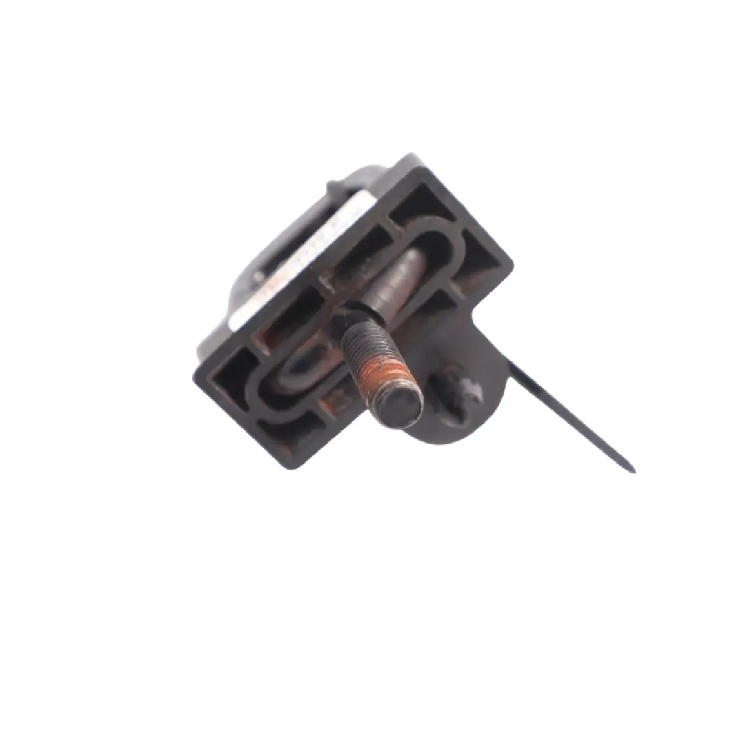 Support De Gâche De Verrouillage De Capot Avant pour BMW E60 E64 E81 E87 à propos du numéro de pièce 7008756 BMW E60 E64 E81 E87 Support De Gâche De Verrouillage De Capot Avant - SKU 7008756 - Numéro de pièce 7008756