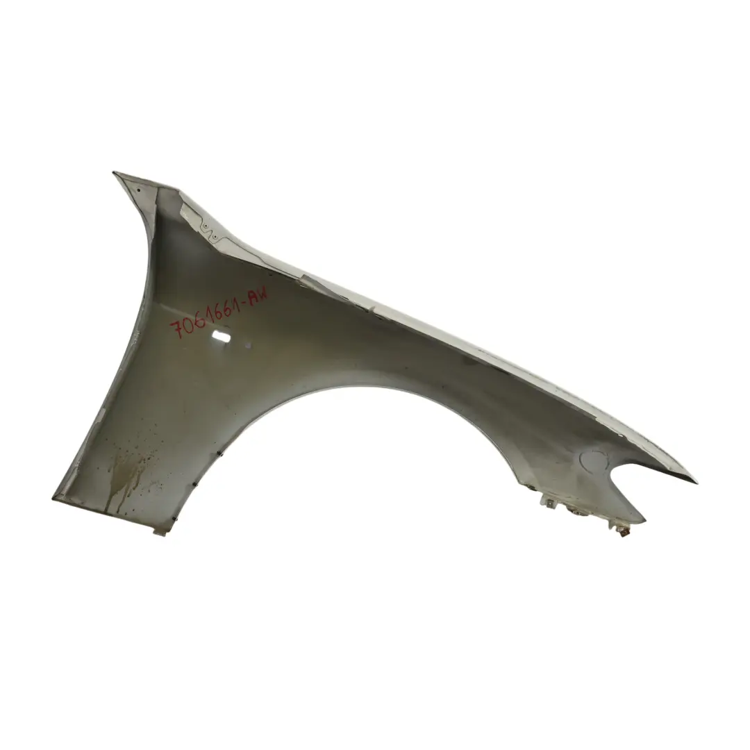 Panneau Laterale a L'Avant Gauche Aile Alpinweiss - 300 pour BMW E65 E66 à propos du numéro de pièce 7061661 BMW E65 E66 Panneau Laterale a L'Avant Gauche Aile Alpinweiss - 300 - SKU 7061661-AW - Numéro de pièce 7061661