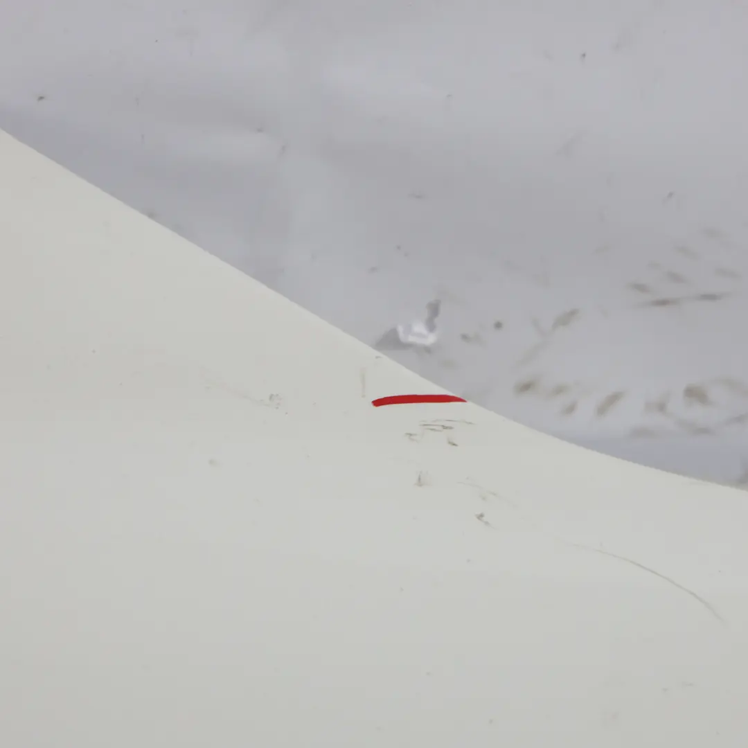 Pannello Laterale Parafango Anteriore Destro Alpinweiss 3 - 300 per BMW E65 E66 con numero di parte 7061662 BMW E65 E66 Pannello Laterale Parafango Anteriore Destro Alpinweiss 3 - 300 - SKU 7061662-AW - Numero di parte 7061662