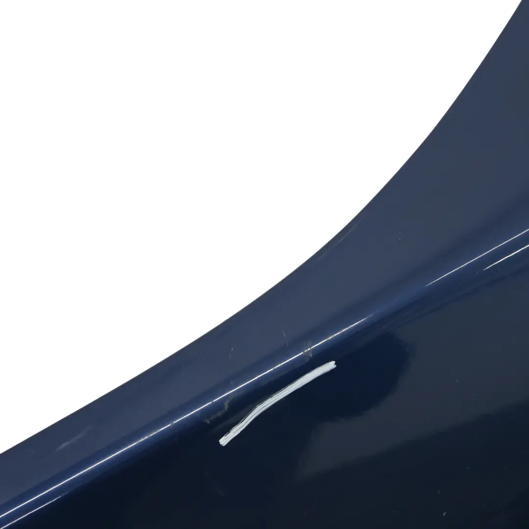 Błotnik Lewy Przedni Mysticblau Blue Niebieski Metalik - A07 do BMW E60 E61 o numerze 7111429 BMW E60 E61 Błotnik Lewy Przedni Mysticblau Blue Niebieski Metalik - A07 - SKU 7111429-MYS2 - Numer Części 7111429