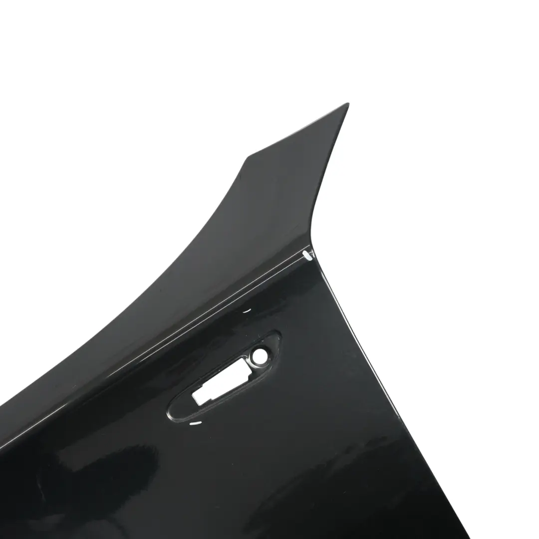 BMW E81 E87 Panel Lateral Delantera Izquierda Schwarz 2 Negro - 668 - SKU 7133227-SCH - Número de pieza 7133227