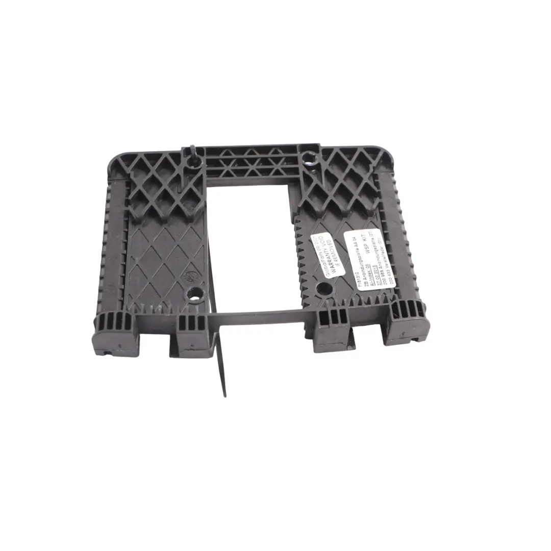 Wspornik Uchwyt Podpórki Ud do BMW E81 F20 F25 F32 o numerze 7161312 BMW E81 F20 F25 F32 Wspornik Uchwyt Podpórki Ud - SKU 7161312 - Numer Części 7161312