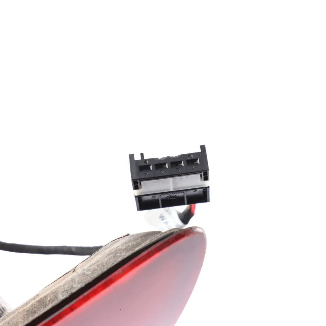 Luz En La Tapa Del Maletero Trasera Derecha O/S para BMW E93 Cabrio con número de pieza 7162304 BMW E93 Cabrio Luz En La Tapa Del Maletero Trasera Derecha O/S - SKU 7162304-1 - Número de pieza 7162304