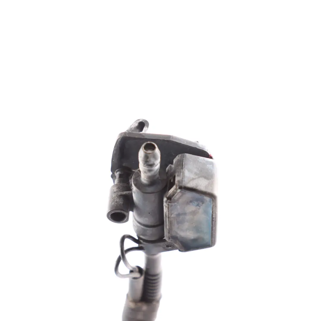 Nozzle Array Chain Hose Pipe Windscreen Washer System to BMW F01 F02 F03 with Part number 7202027 BMW F01 F02 F03 Nozzle Array Chain Hose Pipe Windscreen Washer System - SKU 7202027-1 - Part number 7202027