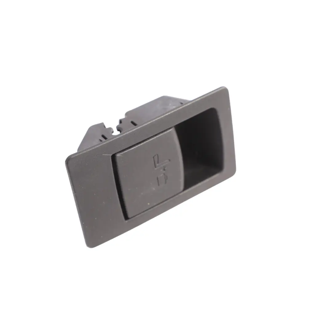 Interruttore Sedile Posteriore Pulsante Regolazione per BMW F11 F34 con numero di parte 7268906 BMW F11 F34 Interruttore Sedile Posteriore Pulsante Regolazione - SKU 7268906 - Numero di parte 7268906