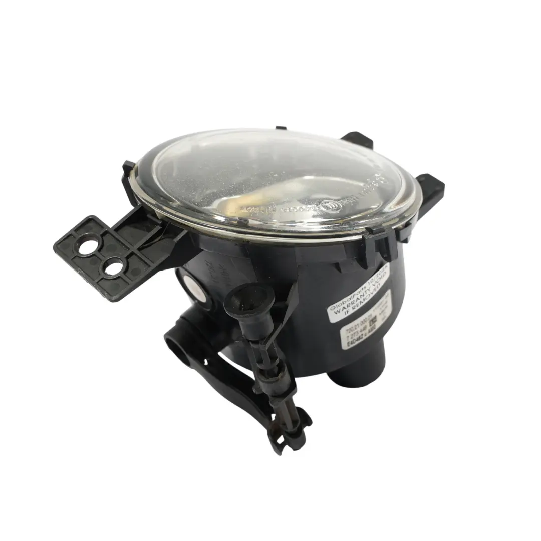 Fendinebbia Paraurti Anteriore Destro per BMW E82 E88 M Sport con numero di parte 7273448 BMW E82 E88 M Sport Fendinebbia Paraurti Anteriore Destro - SKU 7273448-1 - Numero di parte 7273448