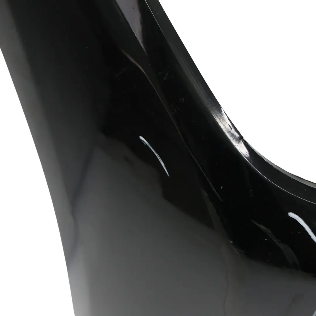 Zderzak Przedni Schwarz 2 Czarny - 668 do BMW F30 F31 o numerze 7293030 BMW F30 F31 Zderzak Przedni Schwarz 2 Czarny - 668 - SKU 7293030-SCH - Numer Części 7293030