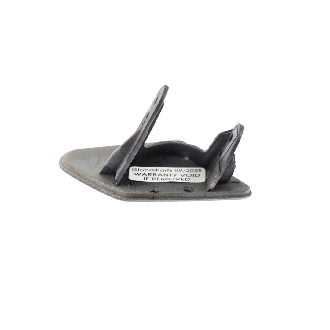 Lavafaros Tapa Tobera Flap Izquierda Glacier Silber - A83 para BMW F30 F31 con número de pieza 7293031 BMW F30 F31 Lavafaros Tapa Tobera Flap Izquierda Glacier Silber - A83 - SKU 7293031-GSB - Número de pieza 7293031