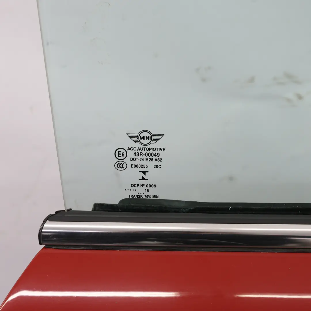 Puerta Delantera Derecha Panel Blazing Red II Metallic - B83 para Mini F56 F57 con número de pieza 7294266 Mini F56 F57 Puerta Delantera Derecha Panel Blazing Red II Metallic - B83 - SKU 7294266-BRMII - Número de pieza 7294266