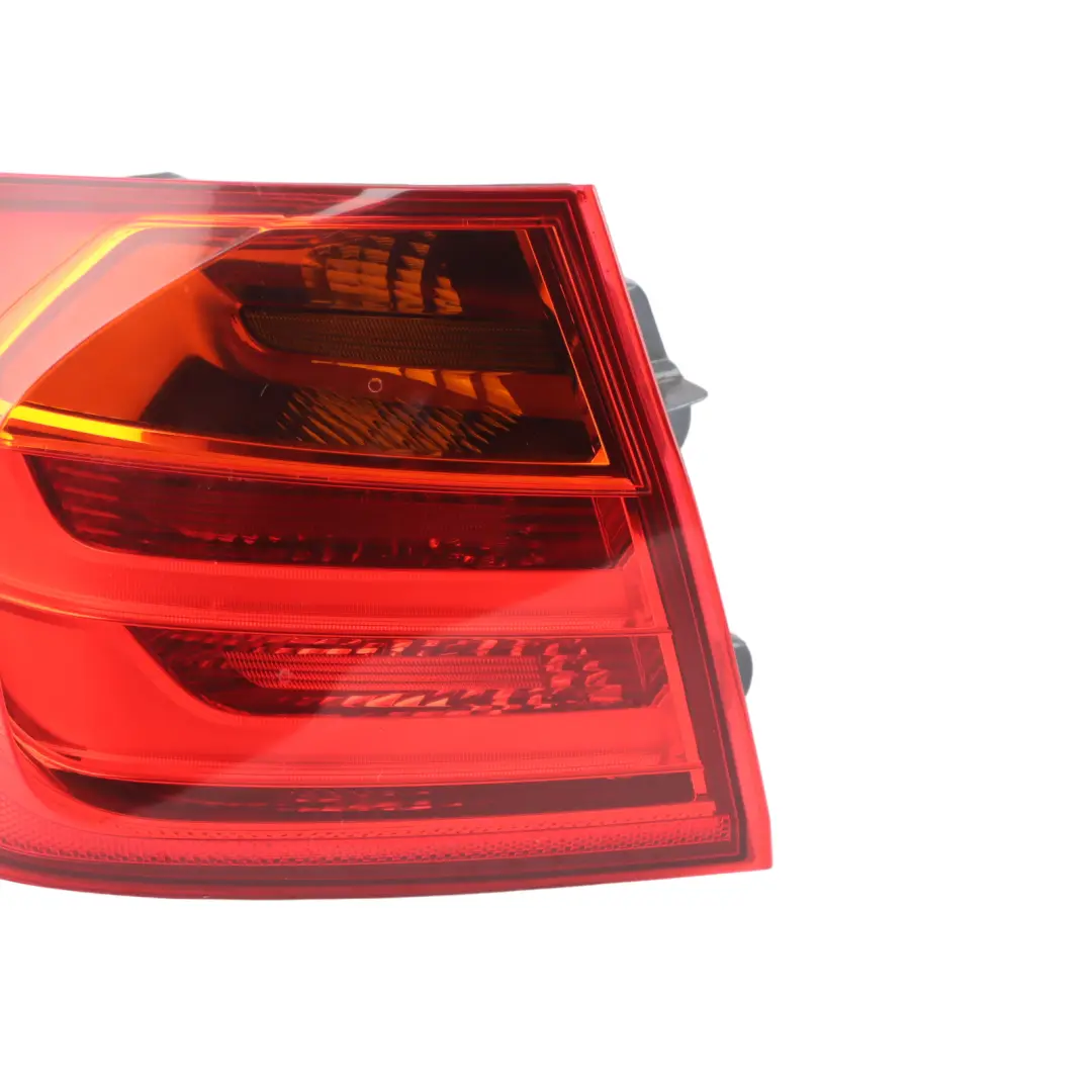 Feu Arrière Dans Le Panneau Latéral Gauche N/S 7372783 pour BMW F30 F80 M3 à propos du numéro de pièce 7312845 BMW F30 F80 M3 Feu Arrière Dans Le Panneau Latéral Gauche N/S 7372783 - SKU 7312845-1 - Numéro de pièce 7312845