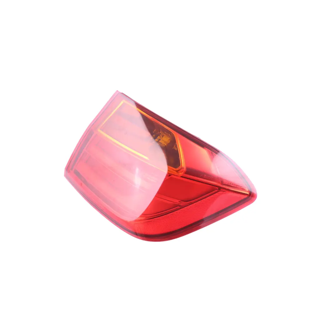 Light BMW F30 F80 M3 In The Side Panel Right O/S Taillight 7372784 7259894 to Rear with Part number 7312846 Rear Light BMW F30 F80 M3 In The Side Panel Right O/S Taillight 7372784 7259894 - SKU 7312846-4 - Part number 7312846