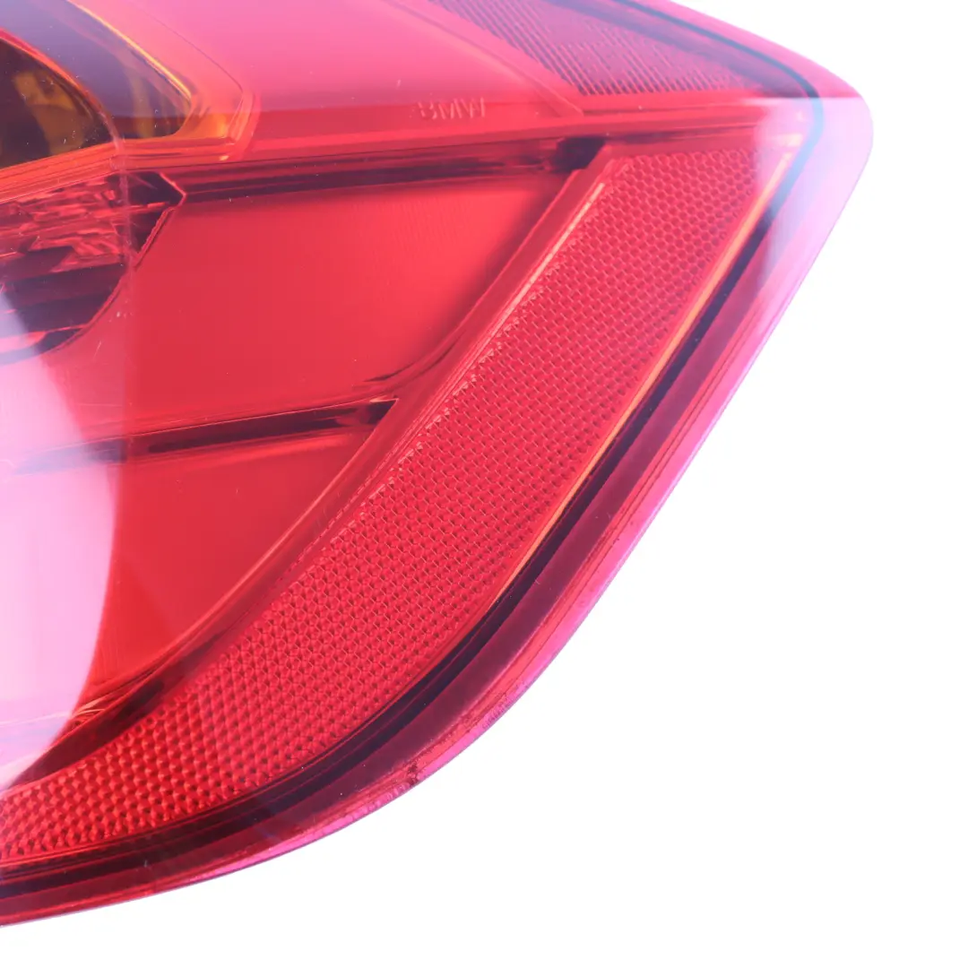Light BMW F30 F80 M3 In The Side Panel Right O/S Taillight 7372784 7259894 to Rear with Part number 7312846 Rear Light BMW F30 F80 M3 In The Side Panel Right O/S Taillight 7372784 7259894 - SKU 7312846-4 - Part number 7312846