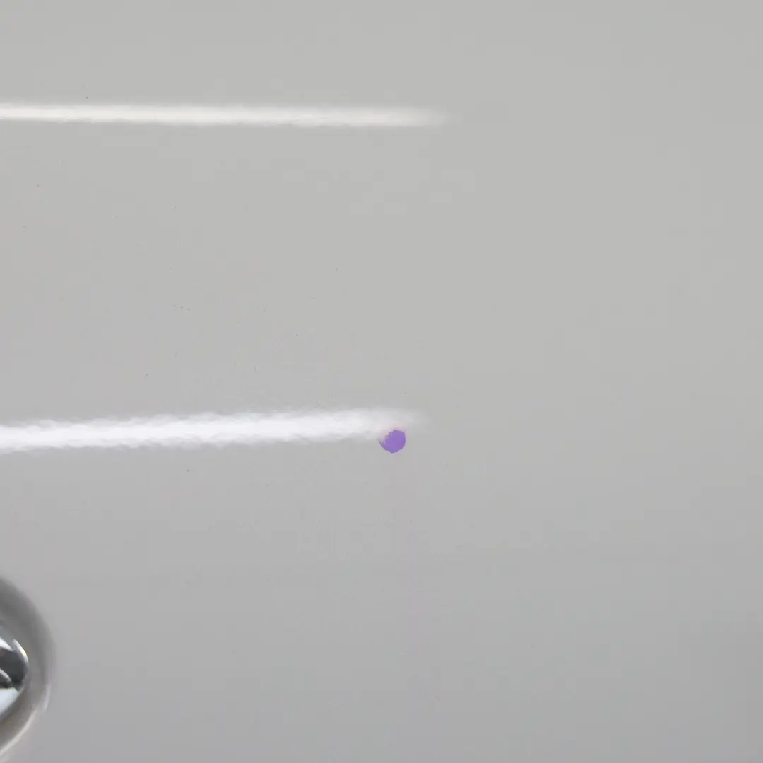 Tür Hinten Rechts Abdeckplatte White Silber Metallic - A62 für Mini F55 mit Teilenummer 7327450 Mini F55 Tür Hinten Rechts Abdeckplatte White Silber Metallic - A62 - SKU 7327450-WS1 - Teilenummer 7327450