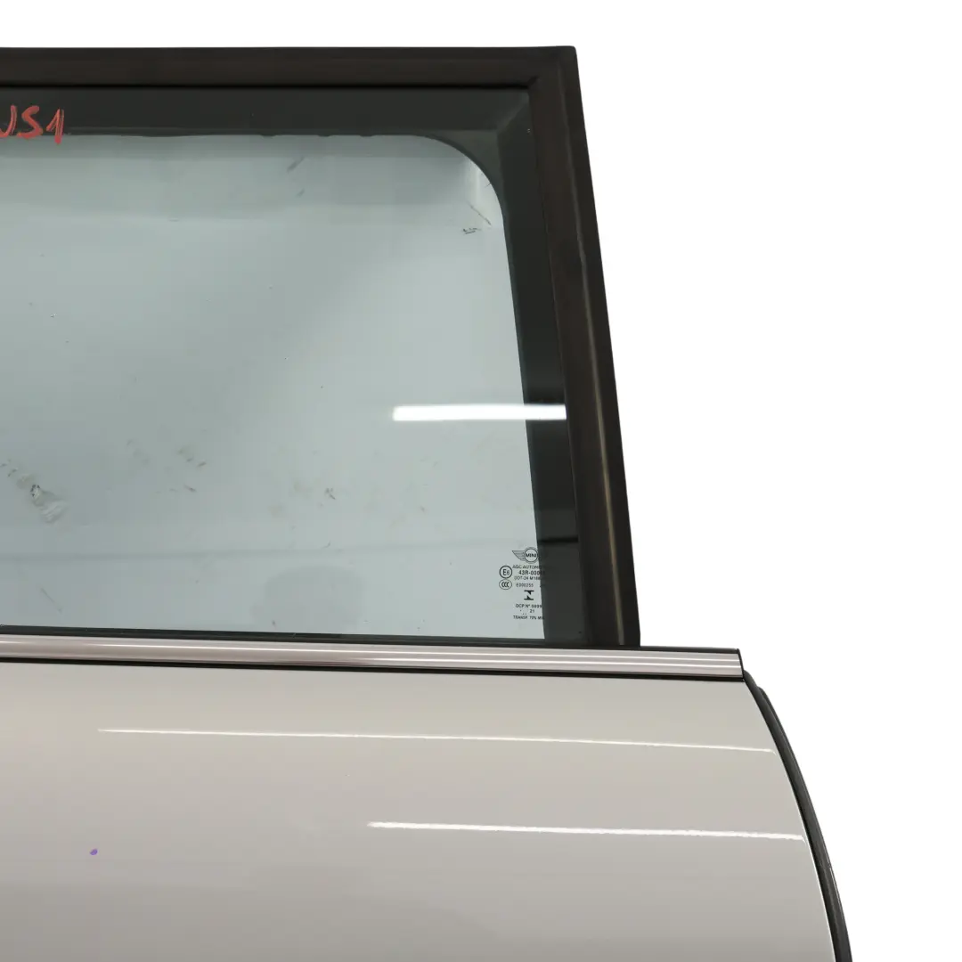 Tür Hinten Rechts Abdeckplatte White Silber Metallic - A62 für Mini F55 mit Teilenummer 7327450 Mini F55 Tür Hinten Rechts Abdeckplatte White Silber Metallic - A62 - SKU 7327450-WS1 - Teilenummer 7327450