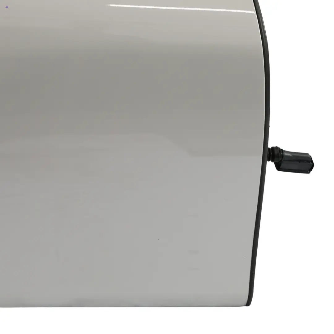 Tür Hinten Rechts Abdeckplatte White Silber Metallic - A62 für Mini F55 mit Teilenummer 7327450 Mini F55 Tür Hinten Rechts Abdeckplatte White Silber Metallic - A62 - SKU 7327450-WS1 - Teilenummer 7327450