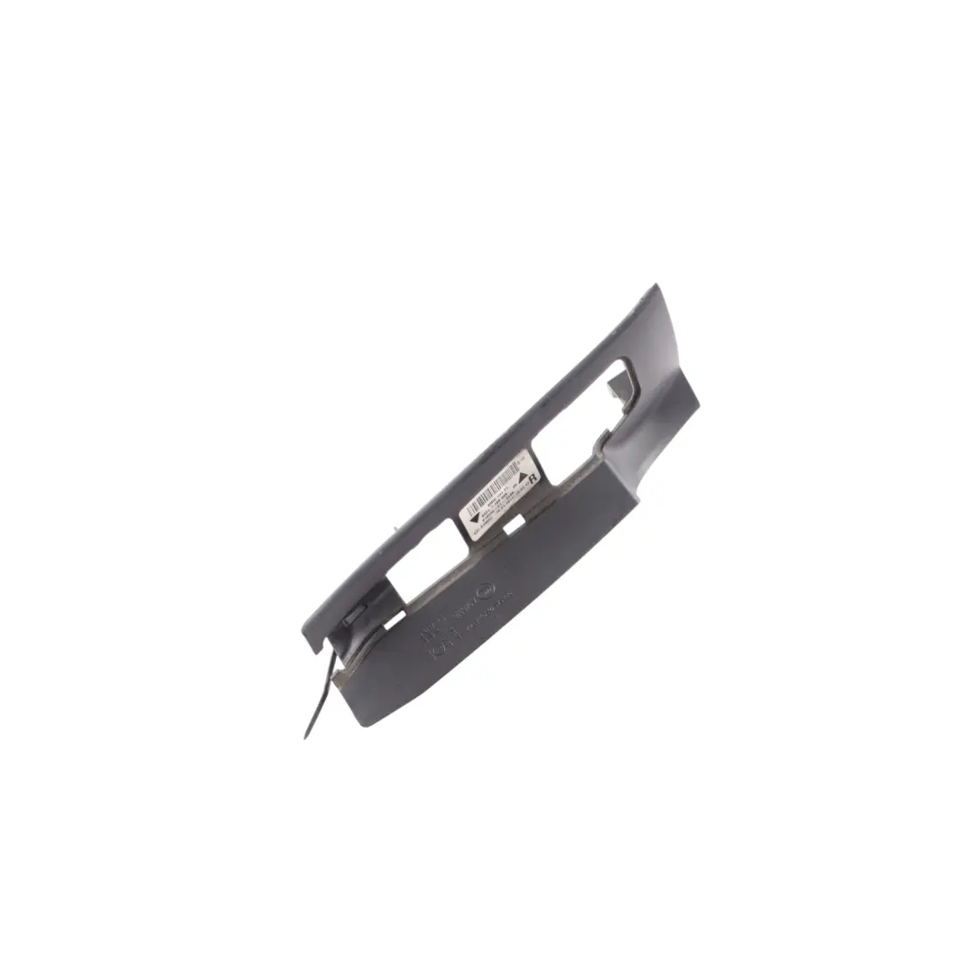 Staffa Fanale Posteriore Copertura Luce Destra per BMW F34 GT con numero di parte 7366074 BMW F34 GT Staffa Fanale Posteriore Copertura Luce Destra - SKU 7366074 - Numero di parte 7366074
