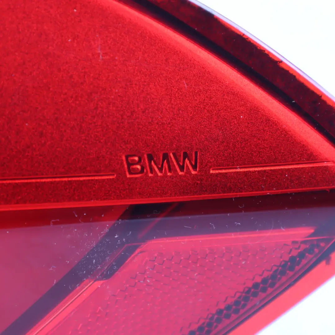 BMW F30 F80 M3 LCI Luz Trasera Exterior Panel Lateral Lámpara Derecha - SKU 7369118-2 - Número de pieza 7369118