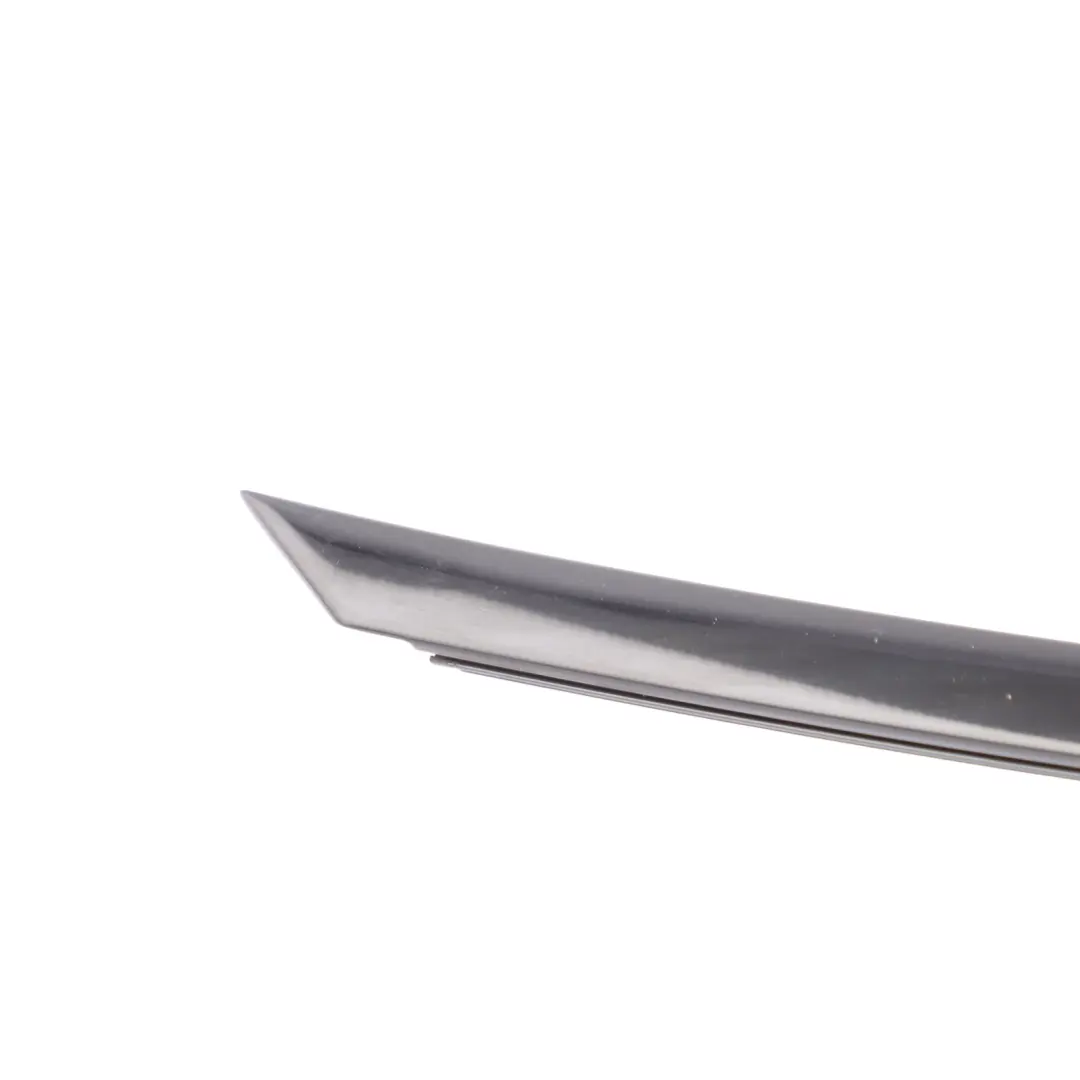 Window Frame Trim Cover Door Front Right O/S Rail High Gloss 7397367 to BMW F46 with Part number 7397368 BMW F46 Window Frame Trim Cover Door Front Right O/S Rail High Gloss 7397367 - SKU 7397368 - Part number 7397368